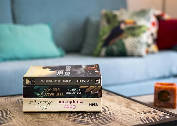 Home2book Cozy With Terrace Near The Apartament