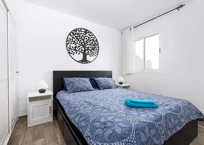 Home2book Cozy With Terrace Near The Apartament